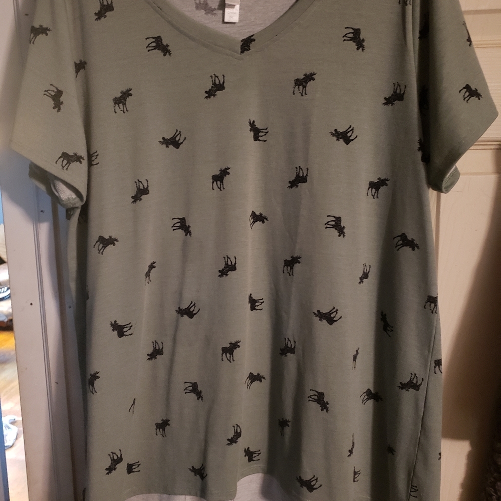 Lularoe 2x Christy Tee
